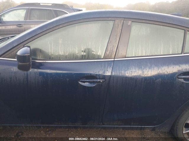 3MZBN1L34JM259821 Mazda Mazda3 Touring