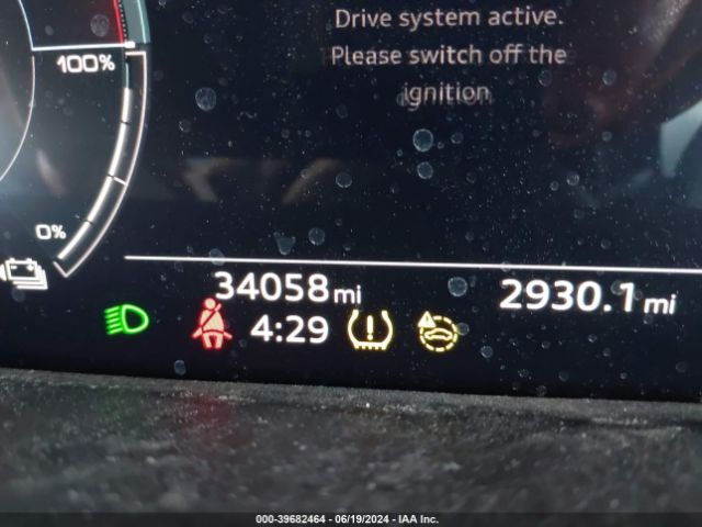 WA1AAAGE1NB014021 Audi E-tron Premium Quattro