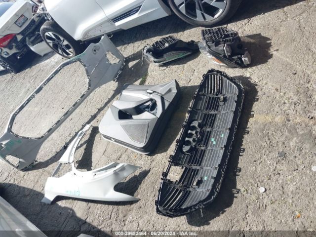 WA1AAAGE1NB014021 Audi E-tron Premium Quattro
