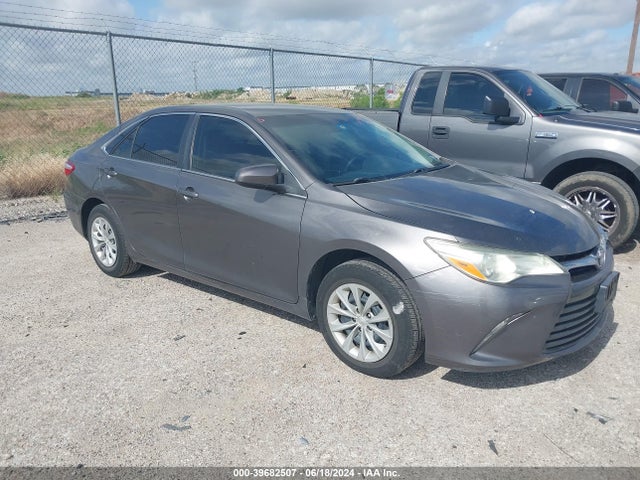 Toyota CAMRY LE 2015 4T4BF1FK3FR459399 main image