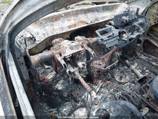 1C4PJLCB3JD557733 Jeep Cherokee Latitude