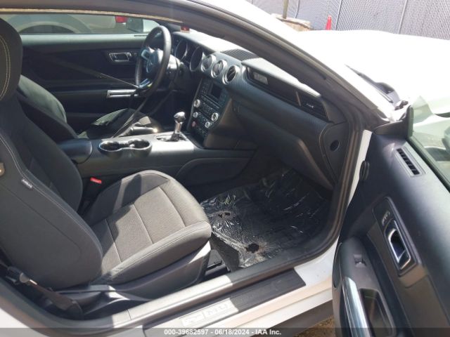 1FA6P8AM9F5400386 Ford Mustang V6