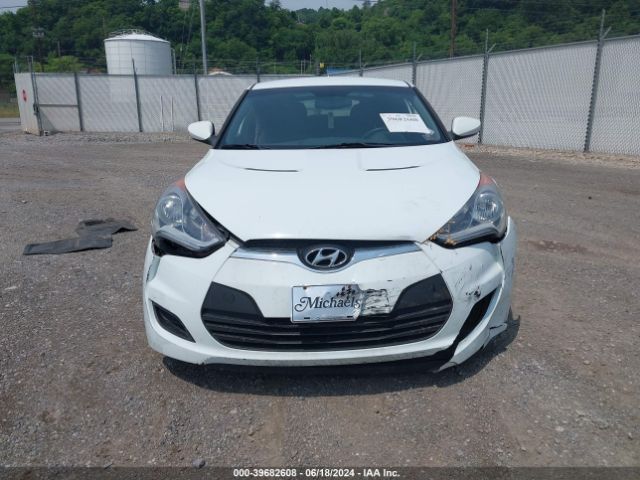 KMHTC6AD2EU184524 Hyundai Veloster Base W/black