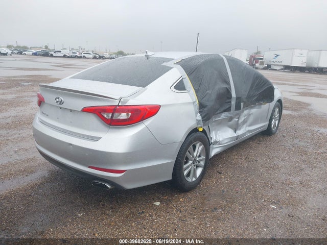 Hyundai SONATA SE 2017 5NPE24AF6HH526643 Image 4