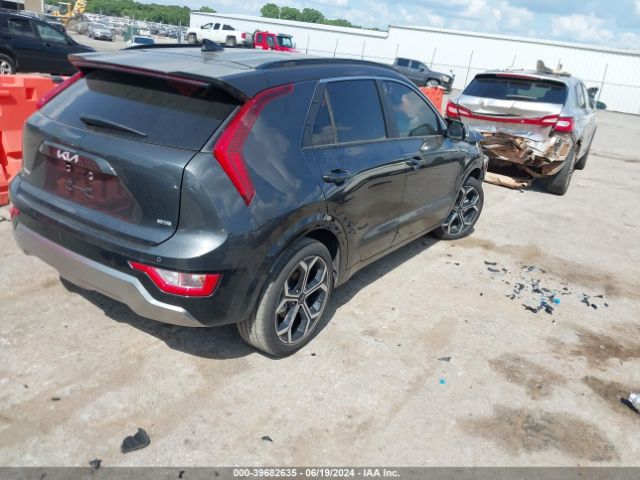 KNDCR3LE2R5146038 KIA Niro Ex Touring