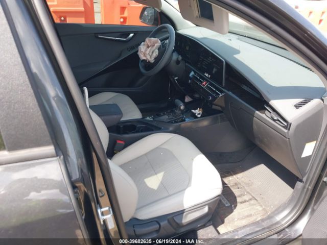 KNDCR3LE2R5146038 KIA Niro Ex Touring