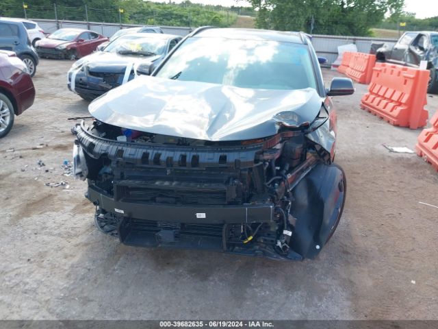 KNDCR3LE2R5146038 KIA Niro Ex Touring