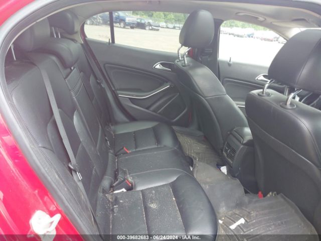 WDCTG4GB3FJ058012 Mercedes-Benz Gla 250 4matic