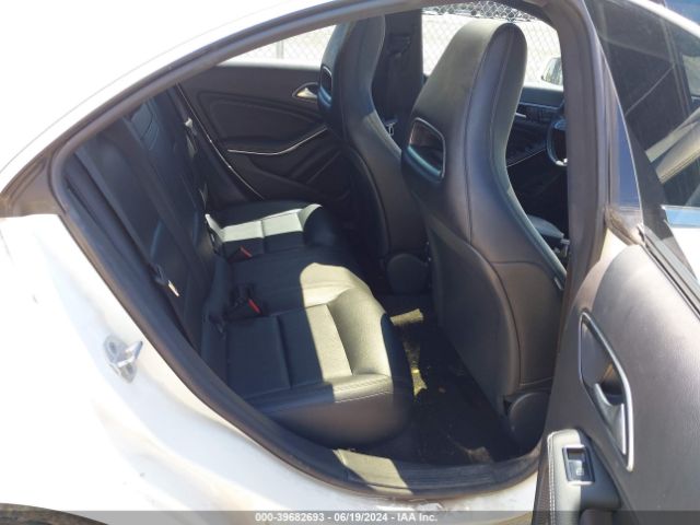 WDDSJ4GB8FN177319 Mercedes-Benz CLA 250 4MATIC