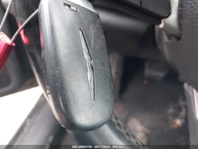 1C3CCCAB8FN744578 Chrysler 200 Limited