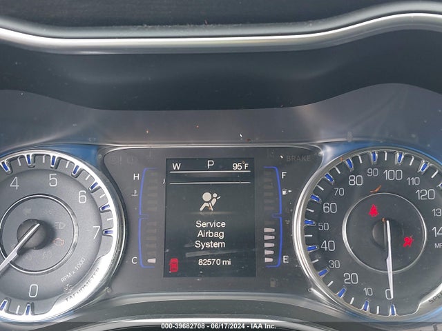 1C3CCCAB8FN744578 Chrysler 200 Limited
