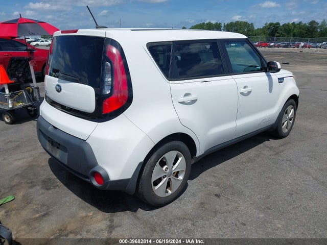KIA Soul 2015 KNDJN2A24F7216631 Image 4