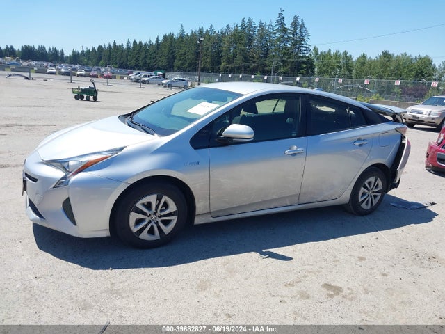 Toyota Prius Two Eco 2017 JTDKARFU3H3041947 Image 2