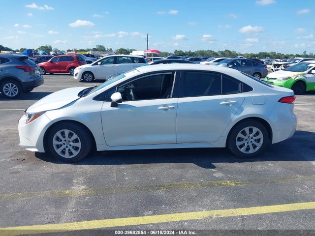 Toyota COROLLA LE 2022 JTDEPMAE9NJ194287 Image 14