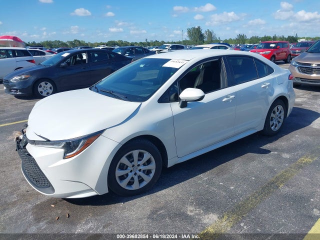 Toyota COROLLA LE 2022 JTDEPMAE9NJ194287 Image 2