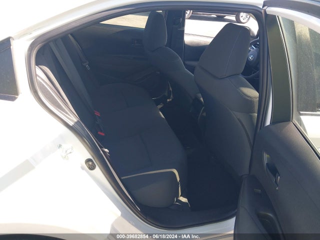 Toyota COROLLA LE 2022 JTDEPMAE9NJ194287 Image 8