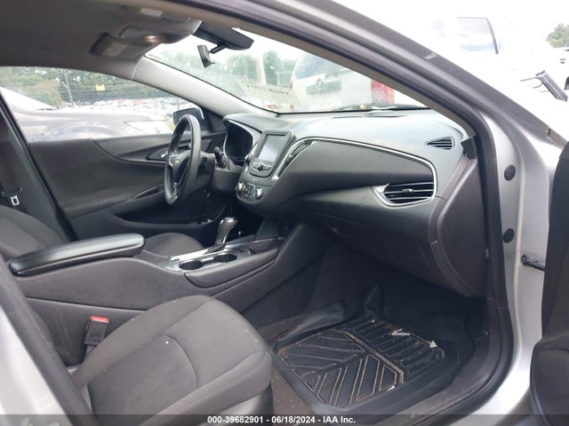Chevrolet MALIBU LT 2018 1G1ZD5ST5JF138608 Image 5