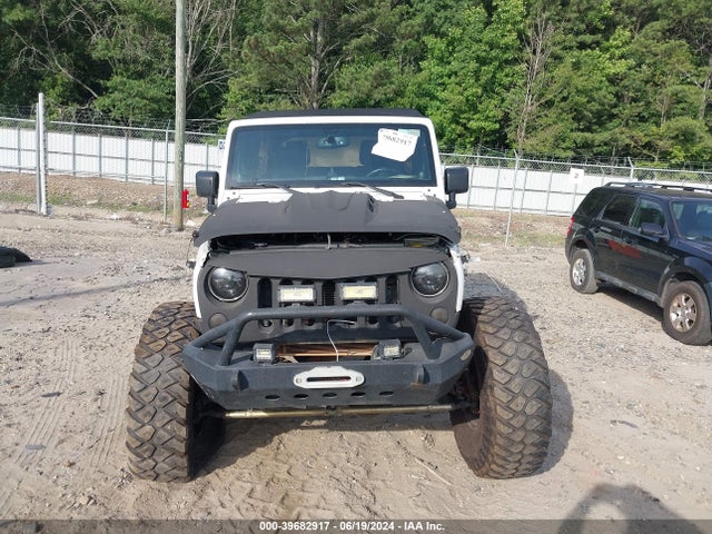 1C4BJWDG4EL187202 Jeep Wrangler Unlimited Freedom Edition