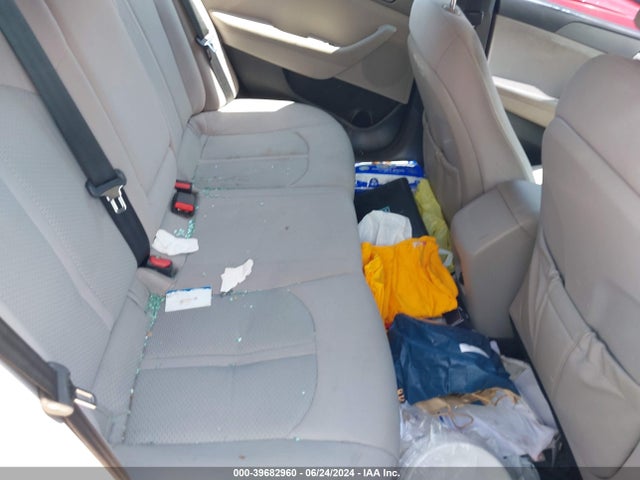 Hyundai SONATA SE 2015 5NPE24AF7FH119458 Image 8