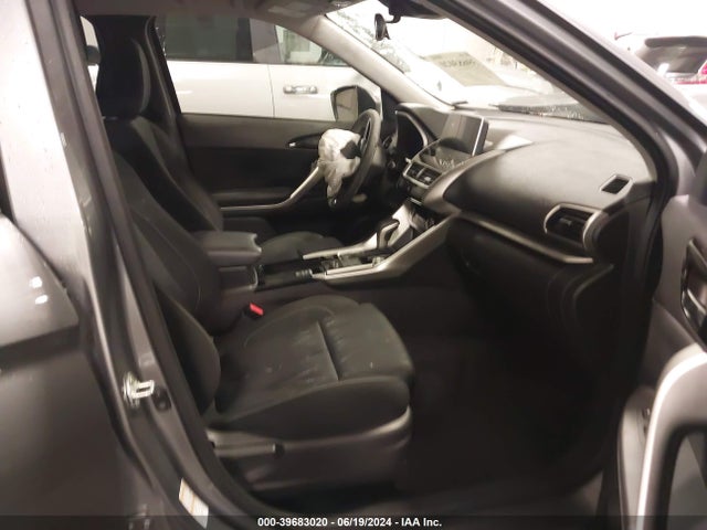 2020 MITSUBISHI ECLIPSE CROSS JA4AT5AA1LZ001877 Photo 4