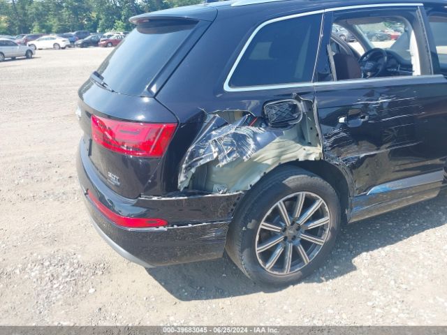 WA1VAAF75JD014798 Audi Q7 3.0t Premium