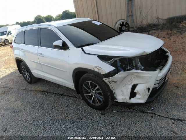 Toyota Highlander Xle 2017 5TDJZRFHXHS448749 main image