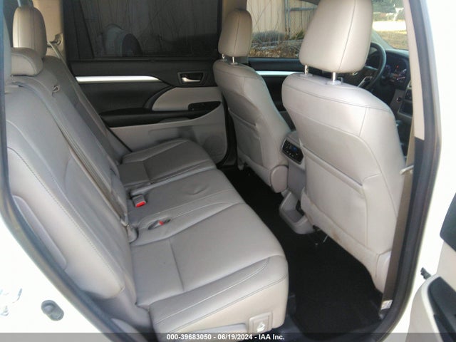 Toyota Highlander Xle 2017 5TDJZRFHXHS448749 Image 8