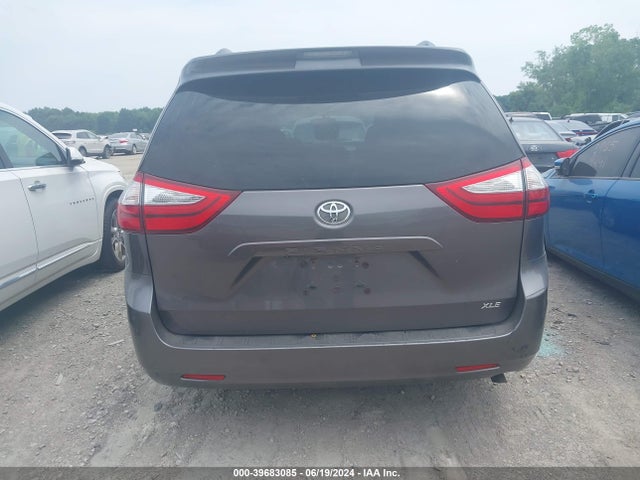 Toyota Sienna Xle 8 Passenger 2015 5TDYK3DC0FS597949 Image 16