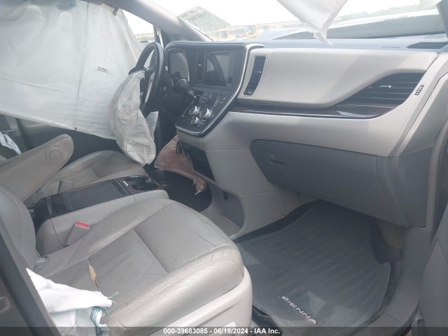 Toyota Sienna Xle 8 Passenger 2015 5TDYK3DC0FS597949 Image 5