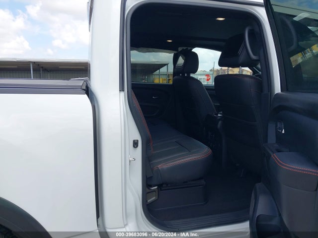 Nissan Titan Pro-4x 4x4 2024 1N6AA1ED5RN107044 Image 8