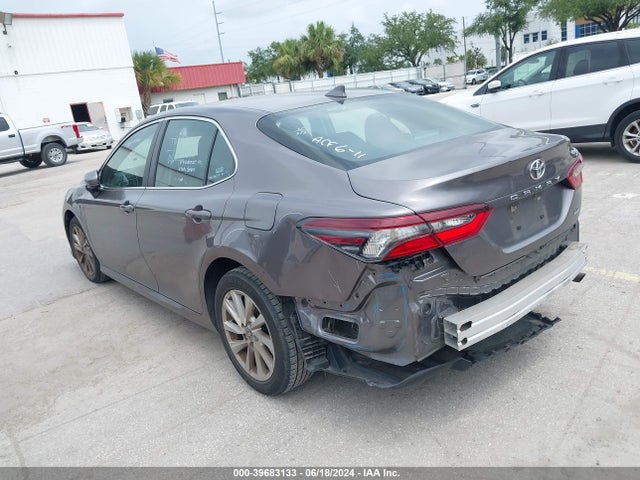 Toyota CAMRY LE 2022 4T1C11AK6NU638071 Image 3