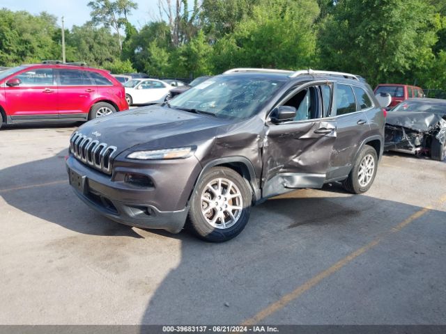 1C4PJMCB0HW666445 Jeep Cherokee Latitude 4x4