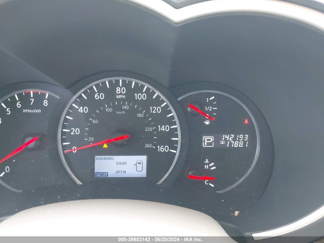 Nissan Quest Sl 2015 JN8AE2KPXF9121980 Image 16