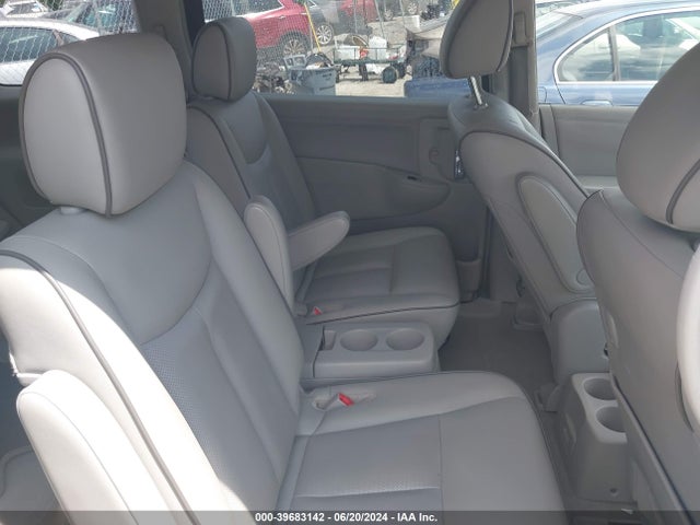 Nissan Quest Sl 2015 JN8AE2KPXF9121980 Image 8
