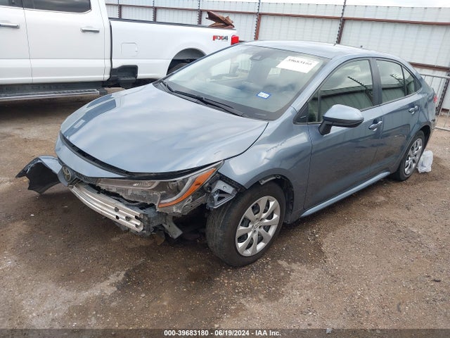 Toyota COROLLA LE 2022 JTDEPMAE5N3018583 Image 2