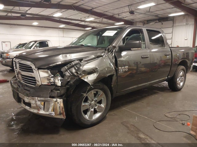 1C6RR7LT2KS621802 RAM 1500 Classic Big Horn  4x4 5'7 Box