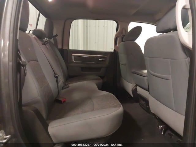 1C6RR7LT2KS621802 RAM 1500 Classic Big Horn  4x4 5'7 Box