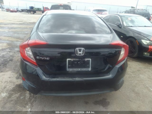 19XFC2F5XJE011824 Honda Civic Lx