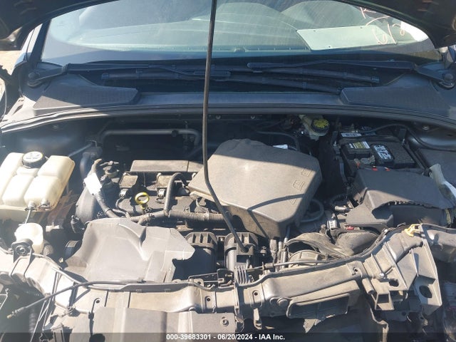 Ford FOCUS SE 2016 1FADP3F23GL401564 Image 10