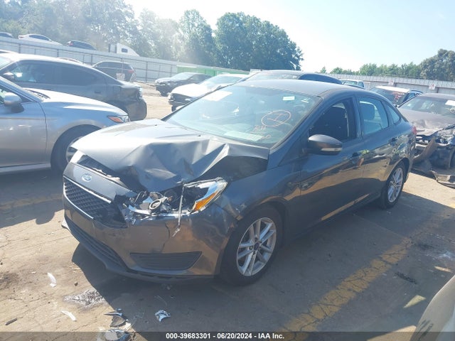 Ford FOCUS SE 2016 1FADP3F23GL401564 Image 2