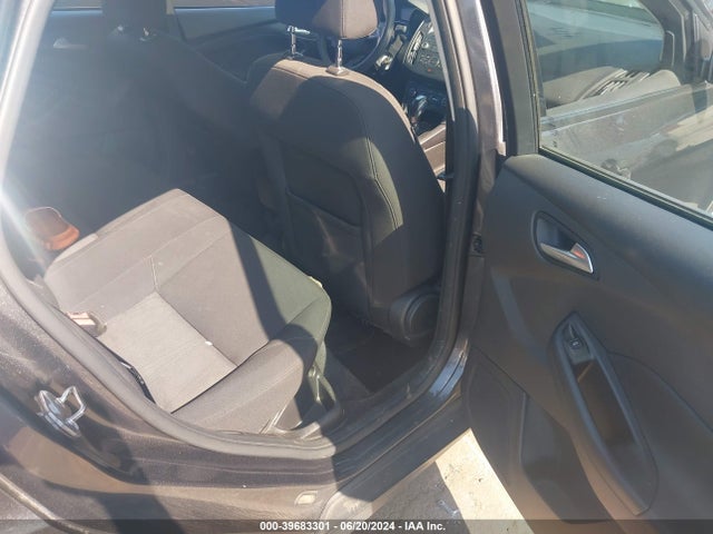 Ford FOCUS SE 2016 1FADP3F23GL401564 Image 8