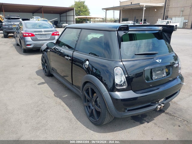 2004 MINI COOPER S WMWRE334X4TD88447 Photo 2