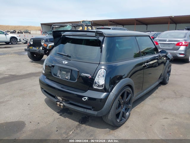 2004 MINI COOPER S WMWRE334X4TD88447 Photo 3