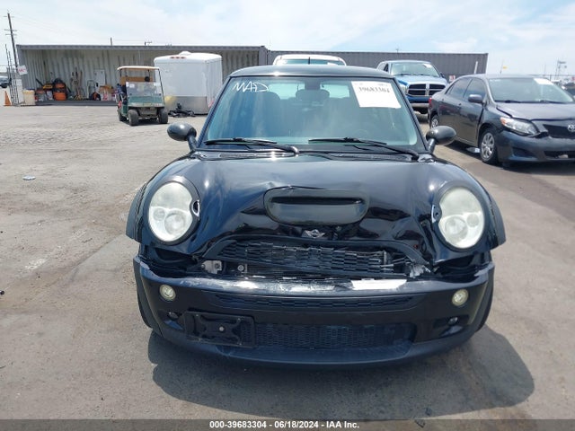 2004 MINI COOPER S WMWRE334X4TD88447 Photo 5