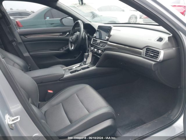 1HGCV1F39JA164267 Honda Accord Sport