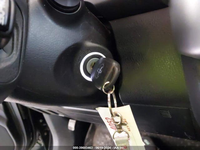 Toyota Highlander Le Plus 2019 5TDBZRFH4KS968750 Image 11