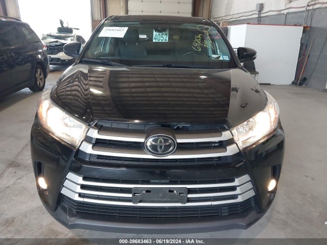 Toyota Highlander Le Plus 2019 5TDBZRFH4KS968750 Image 12