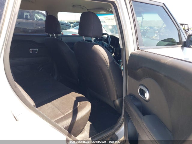 KIA Soul 2019 KNDJN2A26K7015677 Image 8