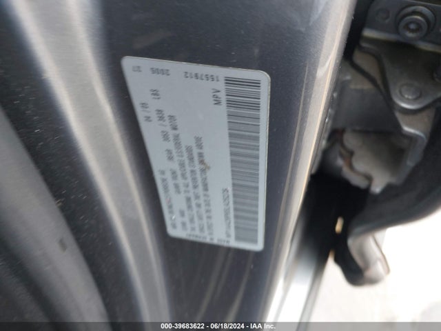 2005 PORSCHE CAYENNE WP1AA29P65LA25275 Photo 8