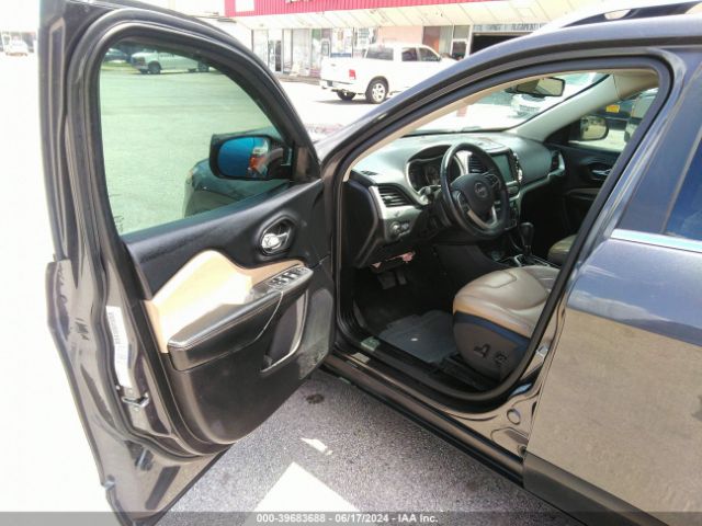 1C4PJLDB5HW522950 Jeep Cherokee Limited Fwd